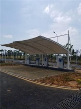 充電樁停車棚