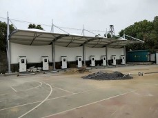 充電樁停車棚